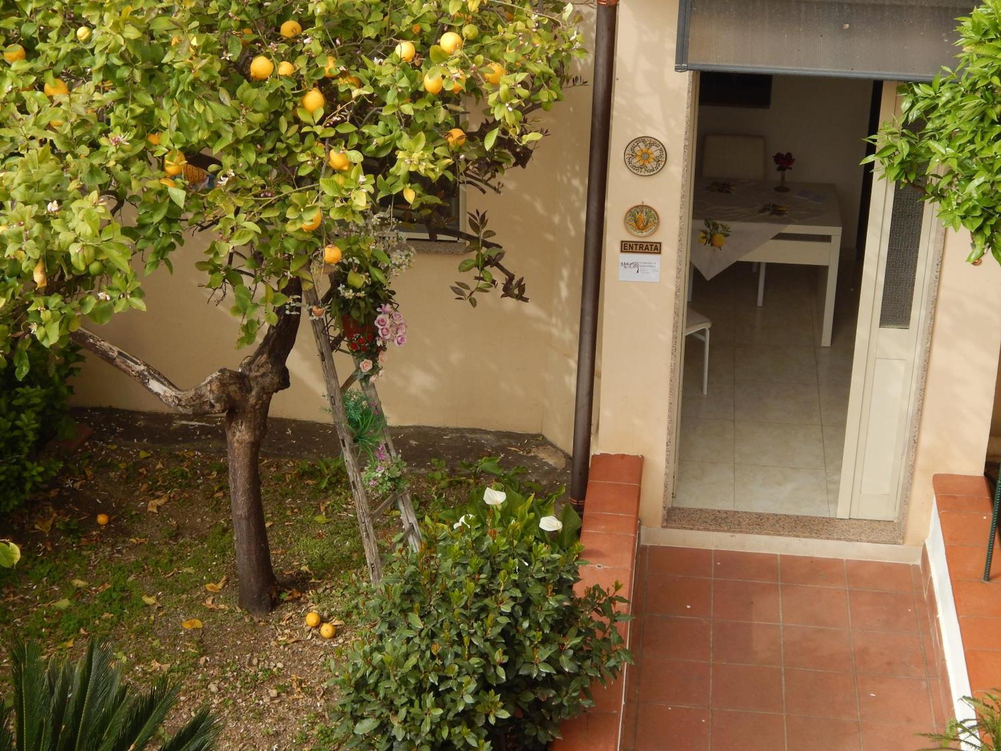 Ferienwohnung Nel Giardino Di Nunziatina Syrakus Exterior foto